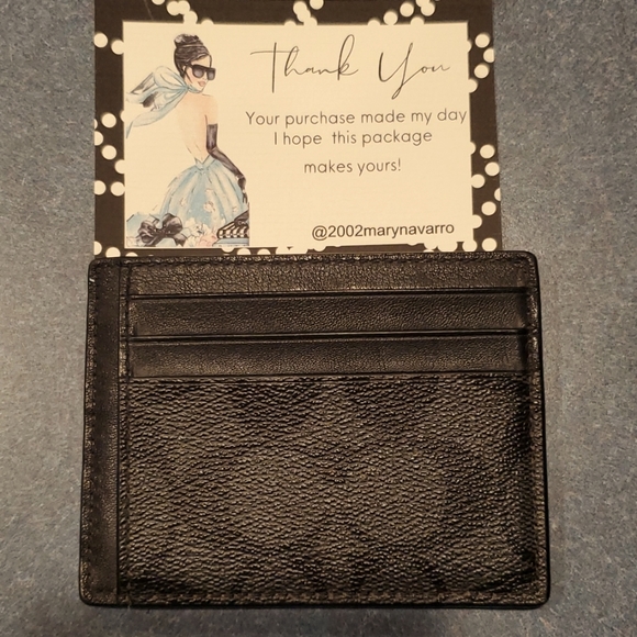 Coach Other - 🥳 HOST PICK 🤩 Coach card wallet 🖤 5 card slots,top slot + ID slot- GUC. 🖤